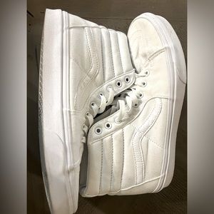 VANS all white high top Men’s, size 9.5